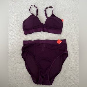 BUNDLE 4 for $20 NWT bra and underwear set